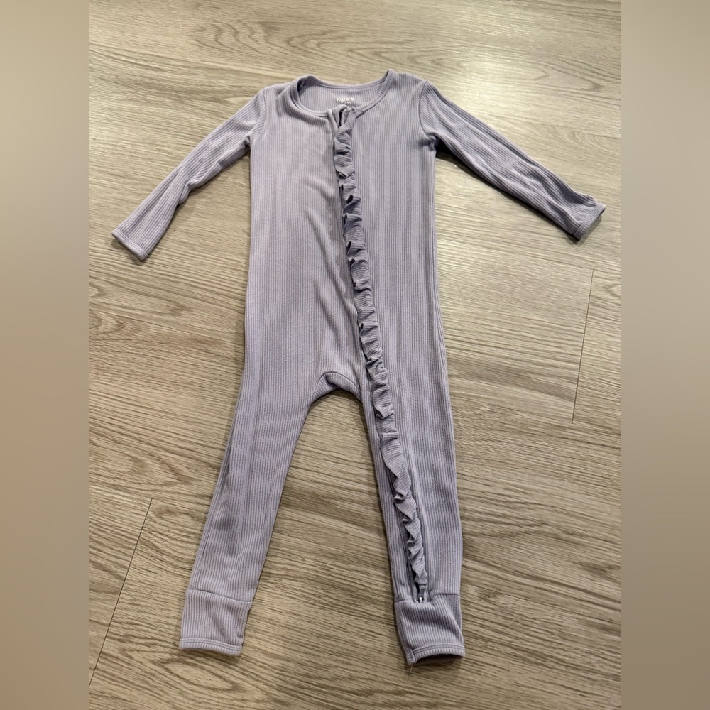 KYTE Baby 4T Zippered Romper